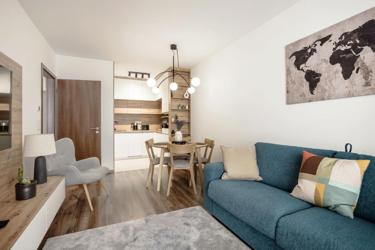 Walnut Tree Apartment Boedapest Buitenkant foto