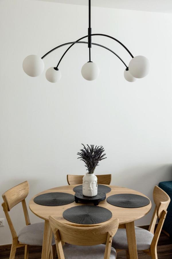 Walnut Tree Apartment Boedapest Buitenkant foto