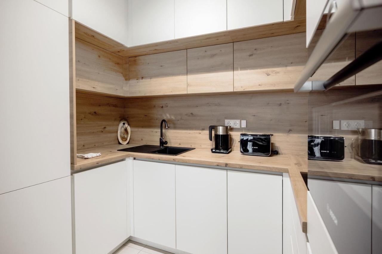 Walnut Tree Apartment Boedapest Buitenkant foto