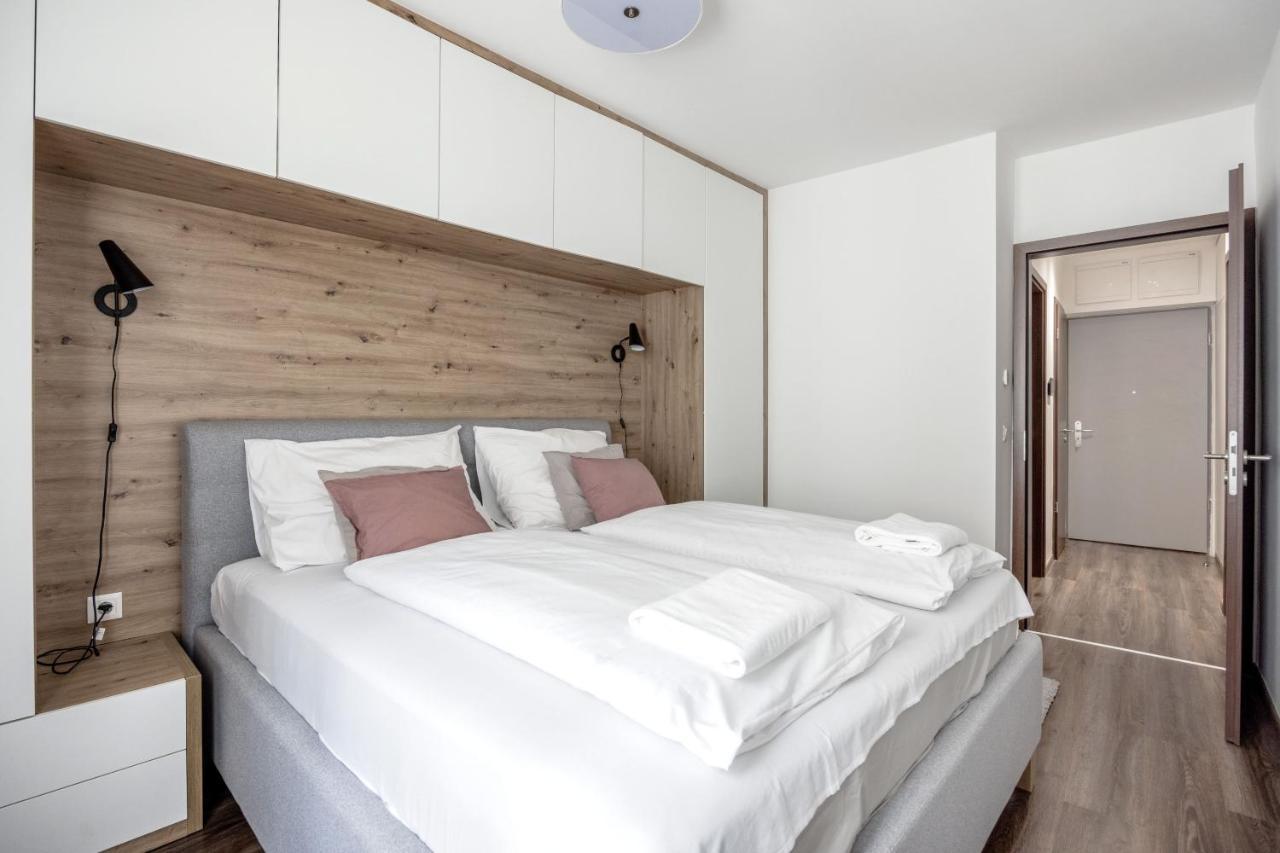 Walnut Tree Apartment Boedapest Buitenkant foto