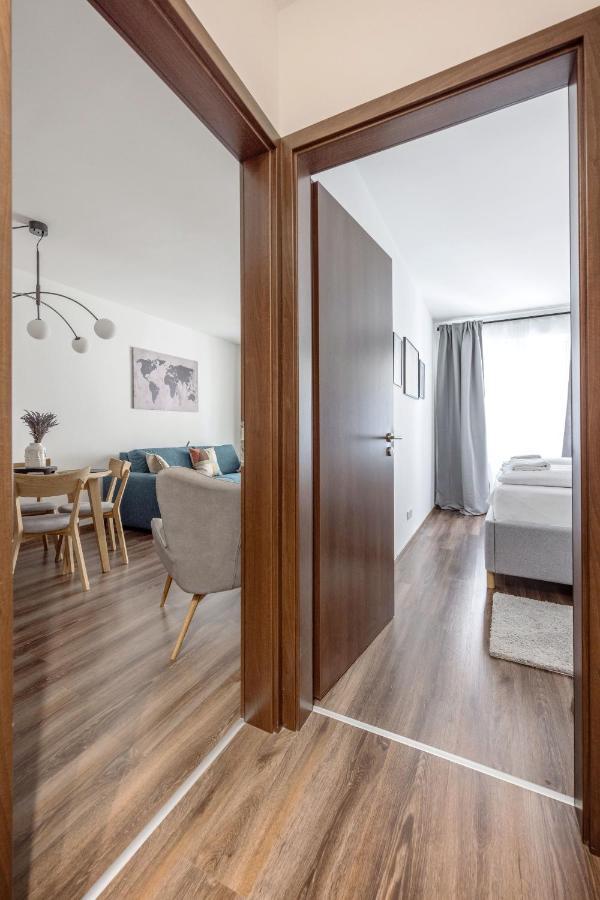 Walnut Tree Apartment Boedapest Buitenkant foto